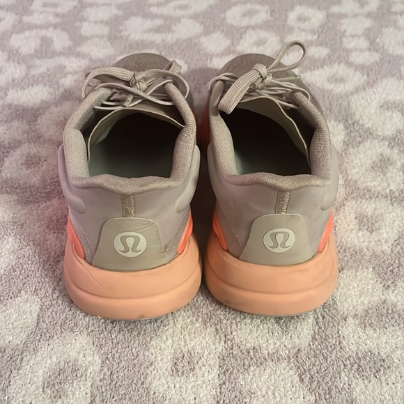 Lululemon chargefeel shoes - Picture 2 of 8